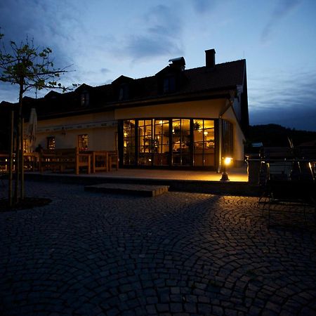 马利维尔度假酒店 Jablonné v Podještědí 外观 照片